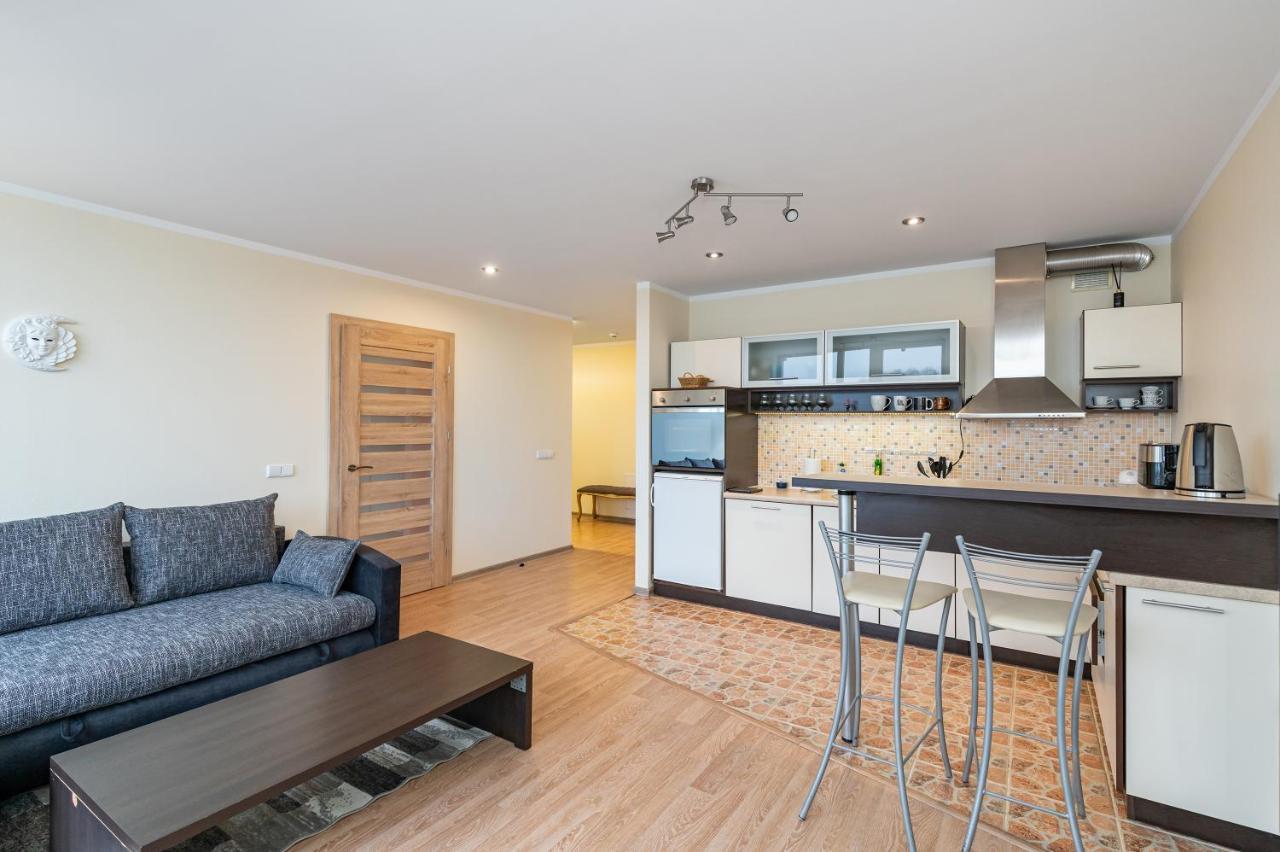 Lovely City Panorama Apartment By Polo Apartments Kaunas Exterior foto