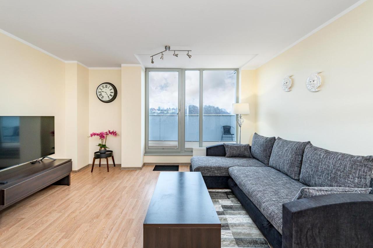 Lovely City Panorama Apartment By Polo Apartments Kaunas Exterior foto