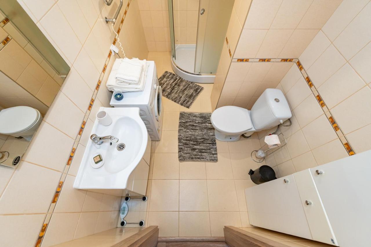 Lovely City Panorama Apartment By Polo Apartments Kaunas Exterior foto