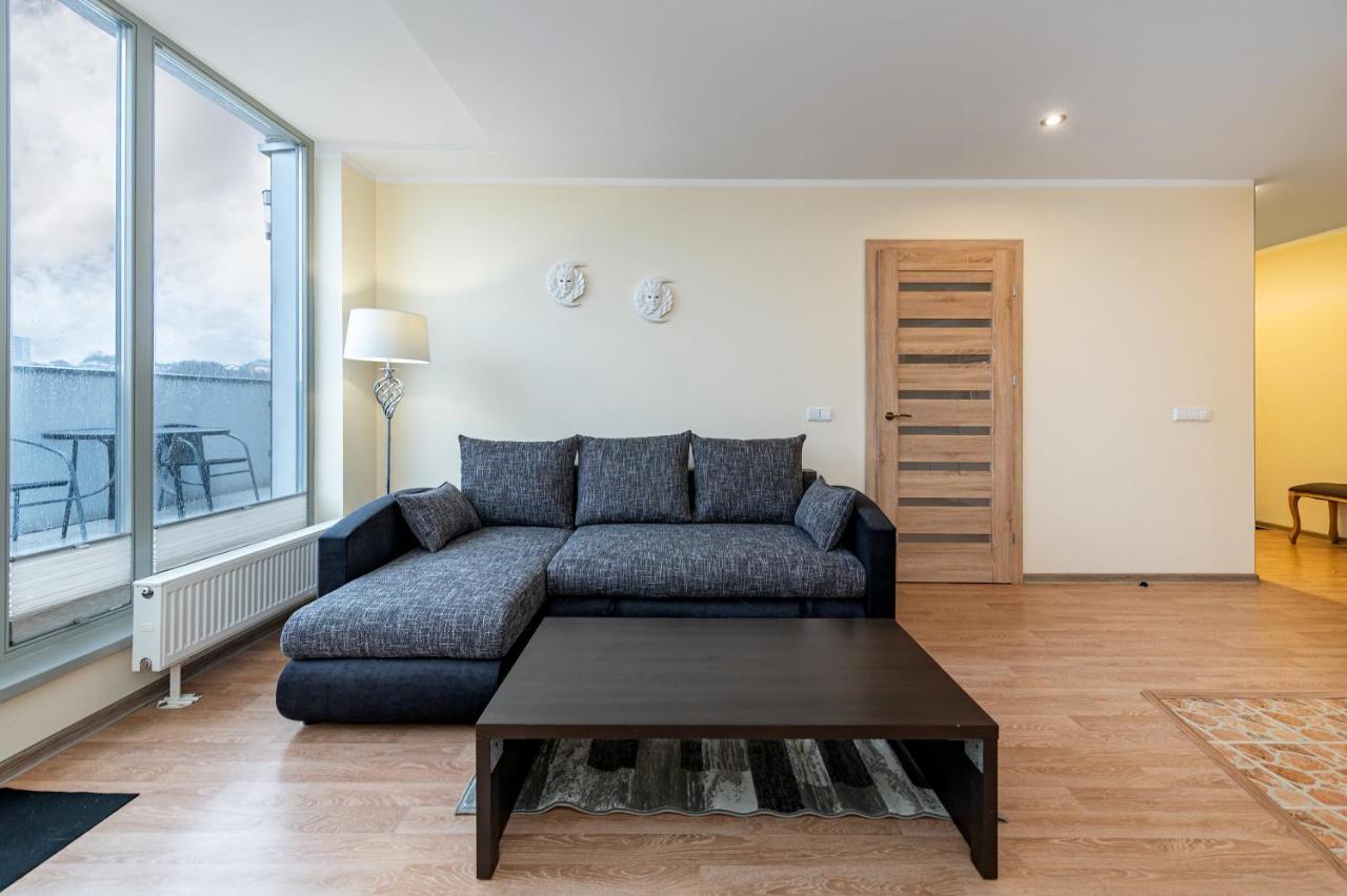 Lovely City Panorama Apartment By Polo Apartments Kaunas Exterior foto